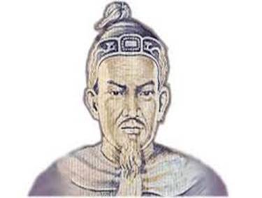 chan dung tran quoc tuan