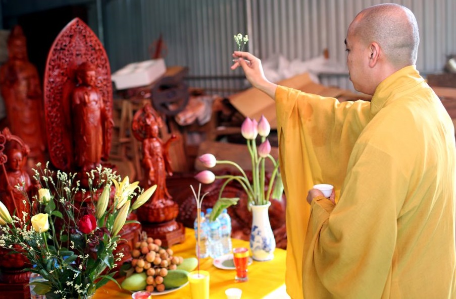 Khai Quang Điểm Nhã Đồ Phong Thủy Như Thế Nào Cho Đúng