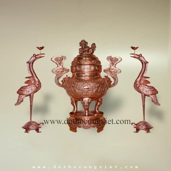 Ý nghĩa bộ đồ thờ tam sự trong tín ngưỡng thờ cúng