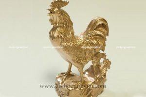 Tượng Gà trống bằng đồng vàng đẹp tinh xảo