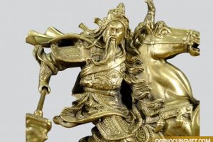 Tượng Quan công cầm đao giúp trấn trạch phong thủy