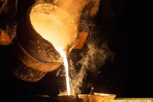 Tìm hiểu quy trình đúc đồ đồng tại làng nghề truyền thống Đồng Xâm, Thái Bình